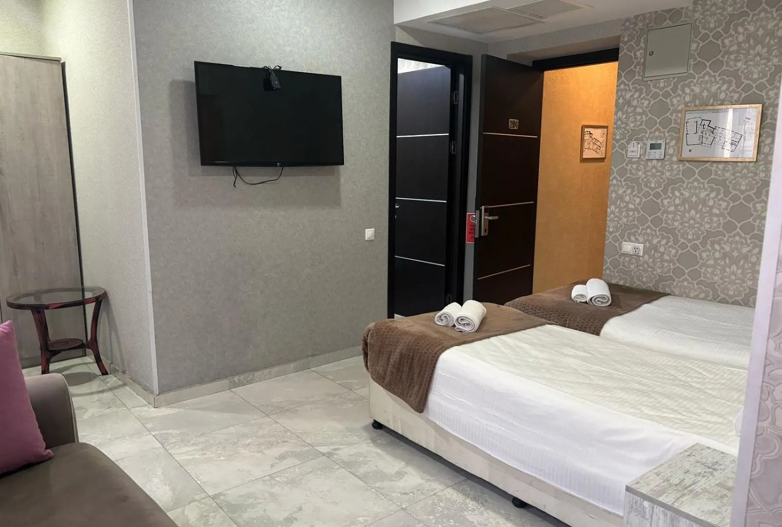 Hotel & Restaurant Terrace 21 Τυφλίδα